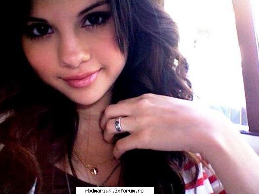 Selena Gomez - Hot&Cold - Stars:P