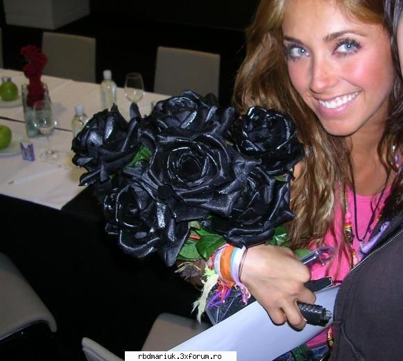 readyyy poze q anahi