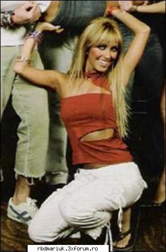 any poze q anahi
