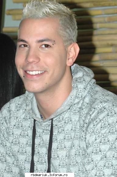 chris poze q christian